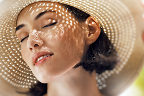 Почему SPF-крем — лучший выбор для защиты и омоложения кожи